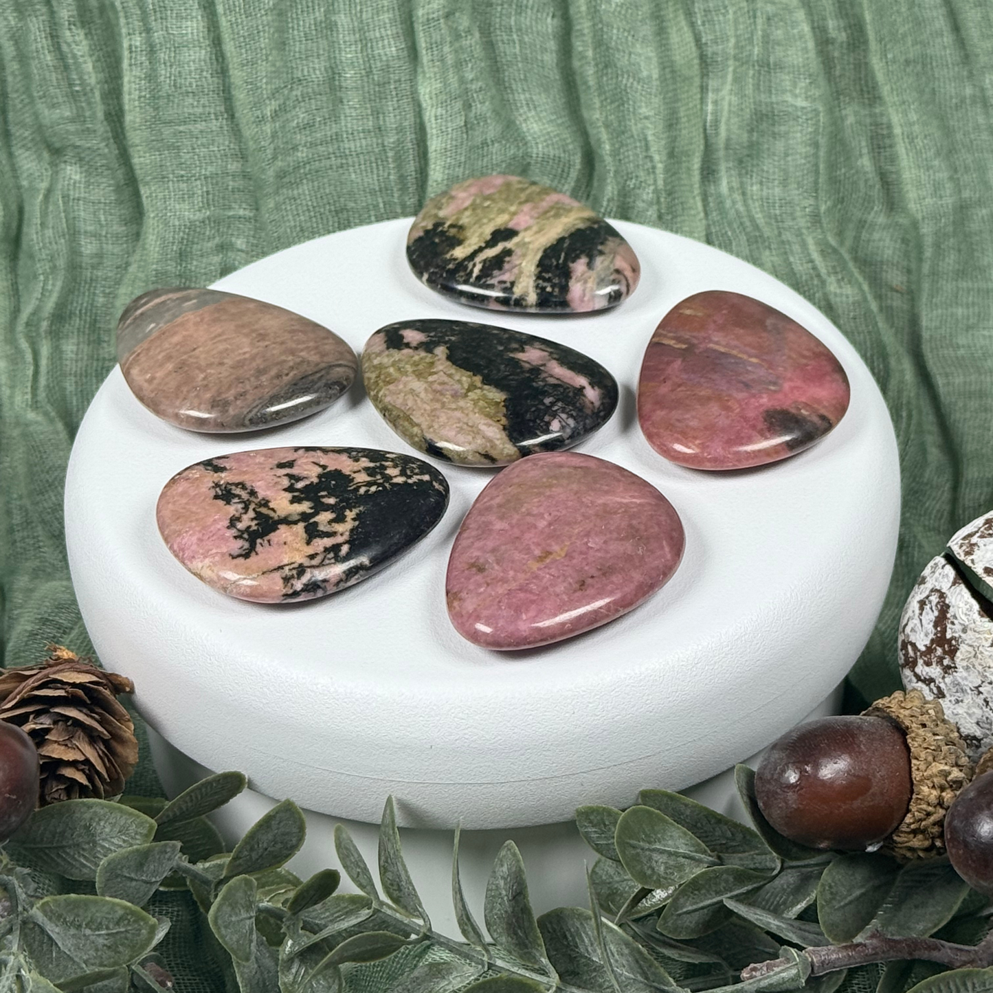 Rhodonite Thumb Stone (35-40mm)