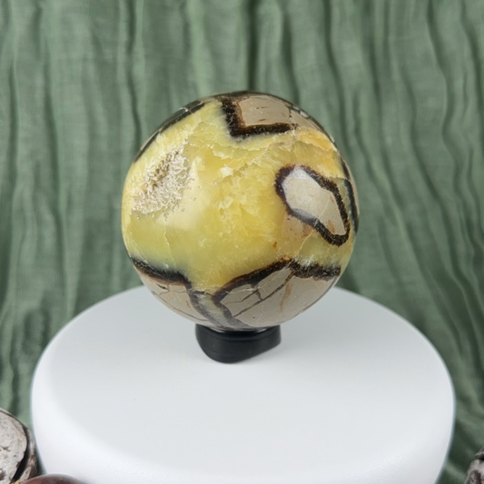 Yellow Septarian Spheres (60-70mm)